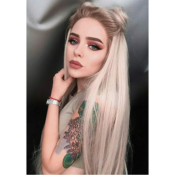 Ombre Blonde Beauty Lace Front Wig main image 4